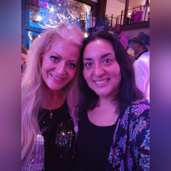 👋🏼flavias_finds is LIVE POSH BUNCH Greatful Goodies & Festive Finds 🎅🏼🎄❄️ - Picture 12 of 16